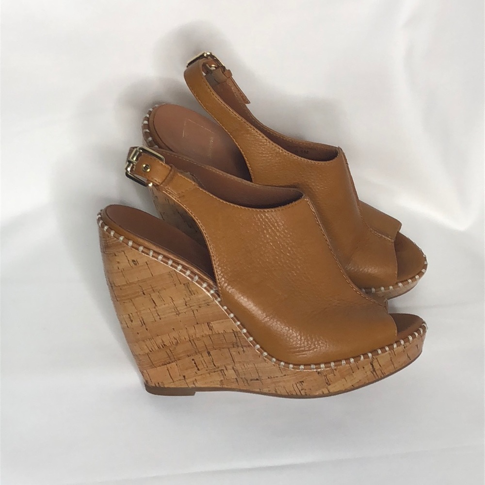 Dolce Vita Wedges ✨